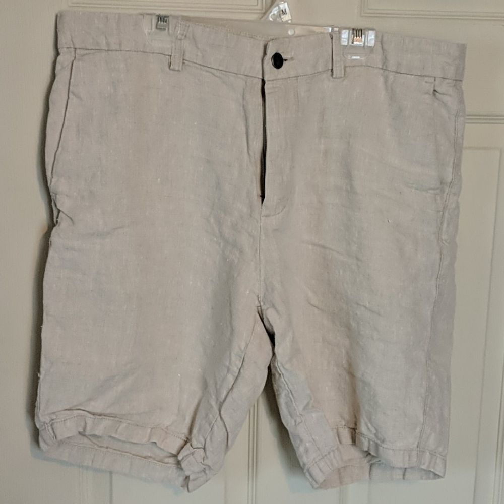 Old Navy linen shorts, size 33, khaki
